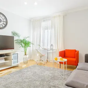 Apartament Quiet Place Next To Old Town, Warszawa